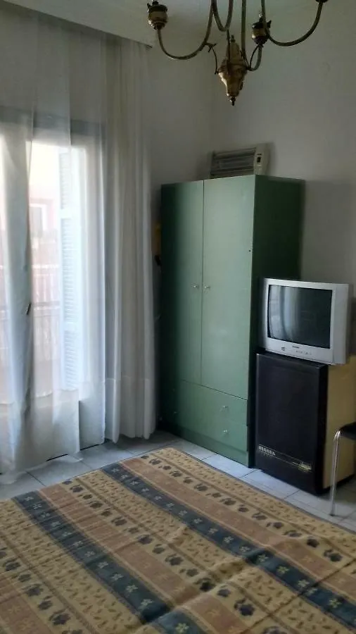 Apartment City Center Apartment: Beachfront and Concert Hall Proximity Thessaloniki Greece