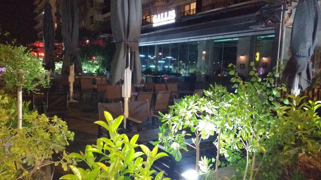 City Center Apartment: Beachfront and Concert Hall Proximity Thessaloniki Apartment